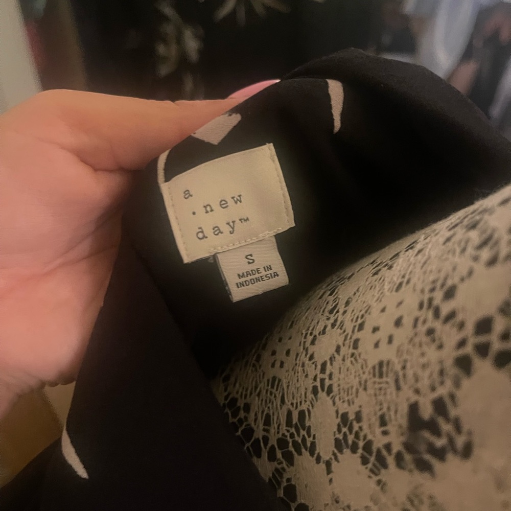 Dress - Picture 5 of 5